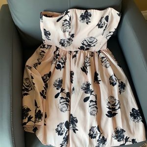 Short pink black dress